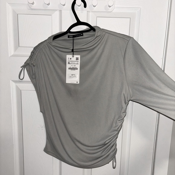 Zara ruched top. Size XL. Colour- Green - Picture 1 of 3